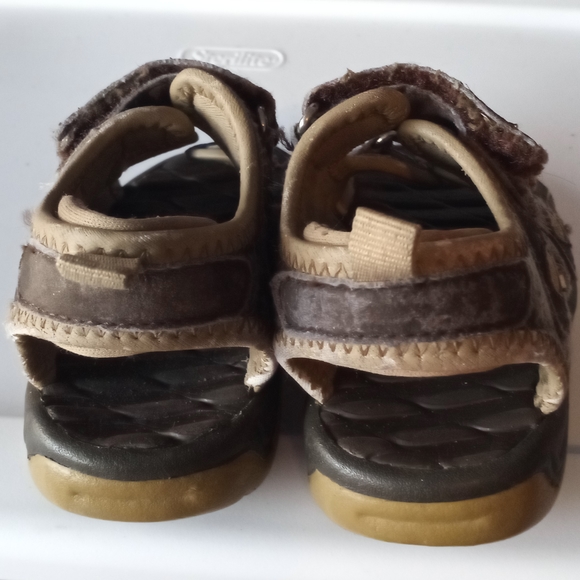 Oshkosh Boy Sandals - Picture 3 of 3
